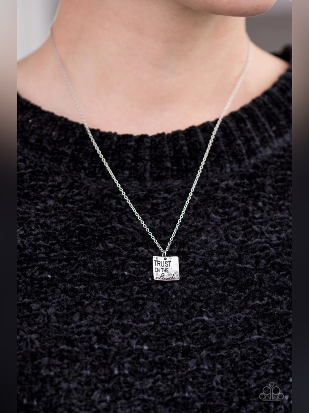❤️‍🔥5/$25❤️‍🔥 Trust In Faith Silver Necklace
